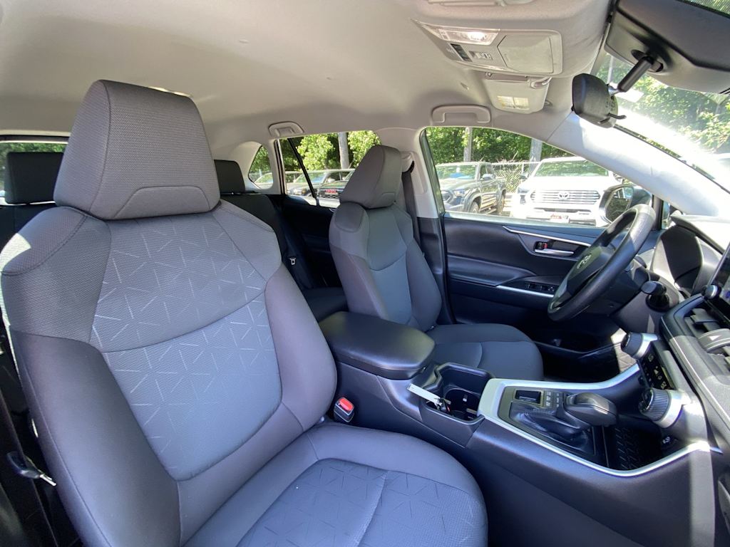 Thumbnail: 2025 Toyota RAV4 - 30