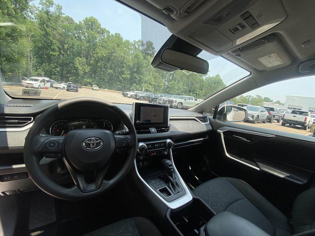 Thumbnail: 2025 Toyota RAV4 - 9
