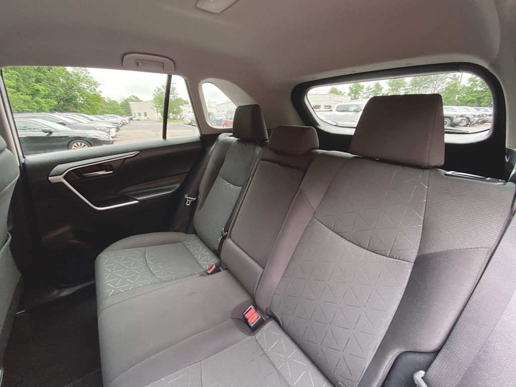 2024 Toyota RAV4 XLE 11