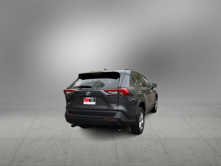 2024 Toyota RAV4 XLE 19