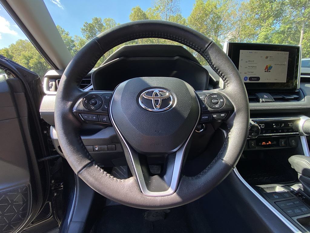 Thumbnail: 2024 Toyota RAV4 - 11