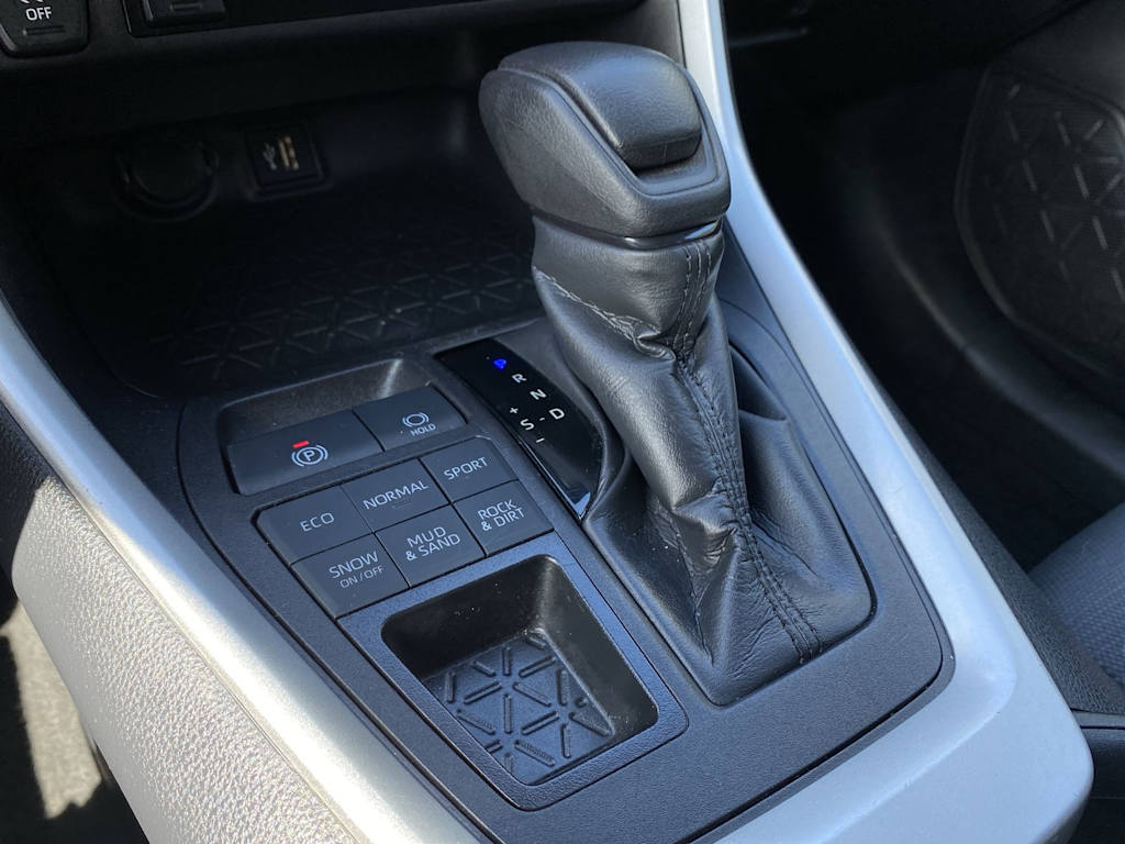 Thumbnail: 2024 Toyota RAV4 - 13