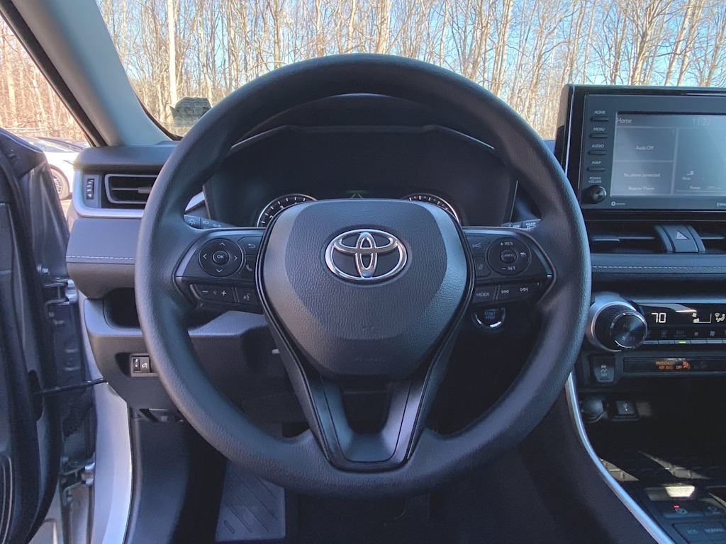 2022 Toyota RAV4 XLE 11