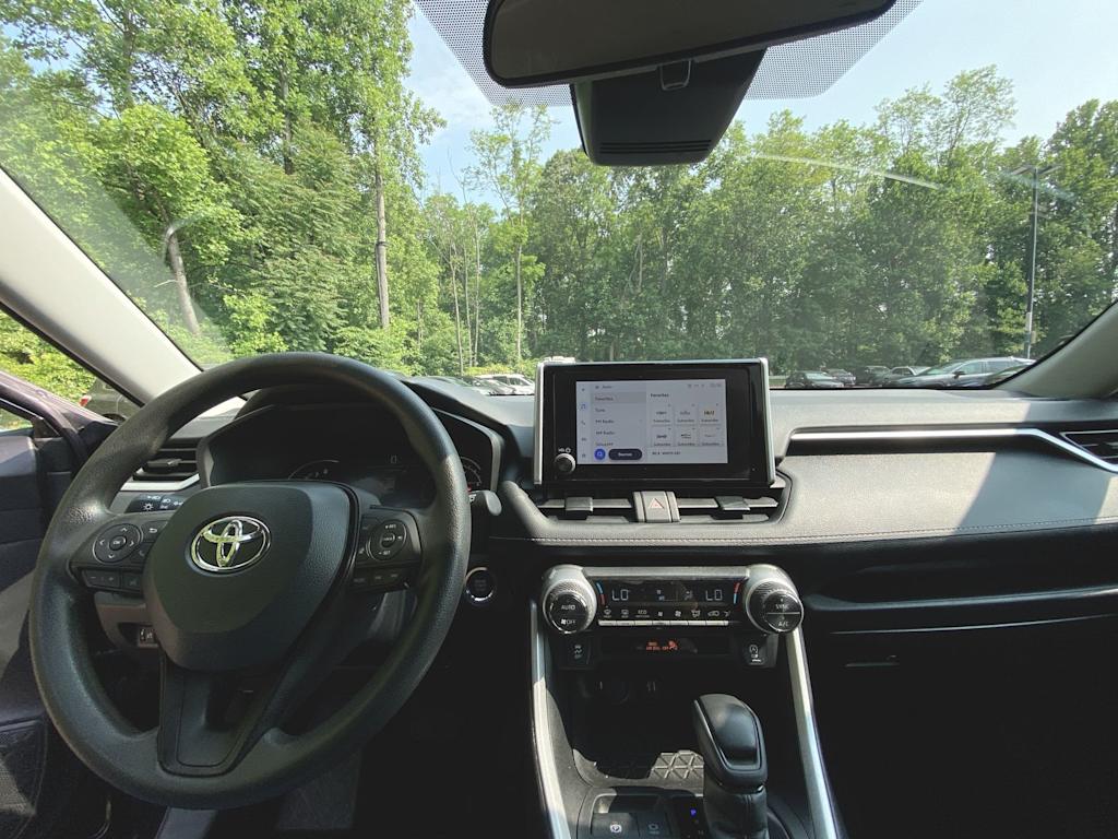 2024 Toyota RAV4 XLE 2