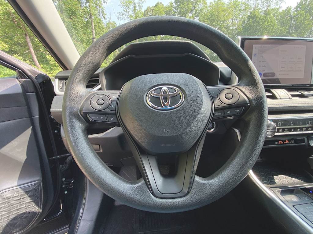 2024 Toyota RAV4 XLE 11