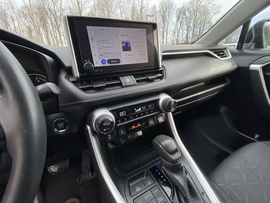 Thumbnail: 2024 Toyota RAV4 - 9