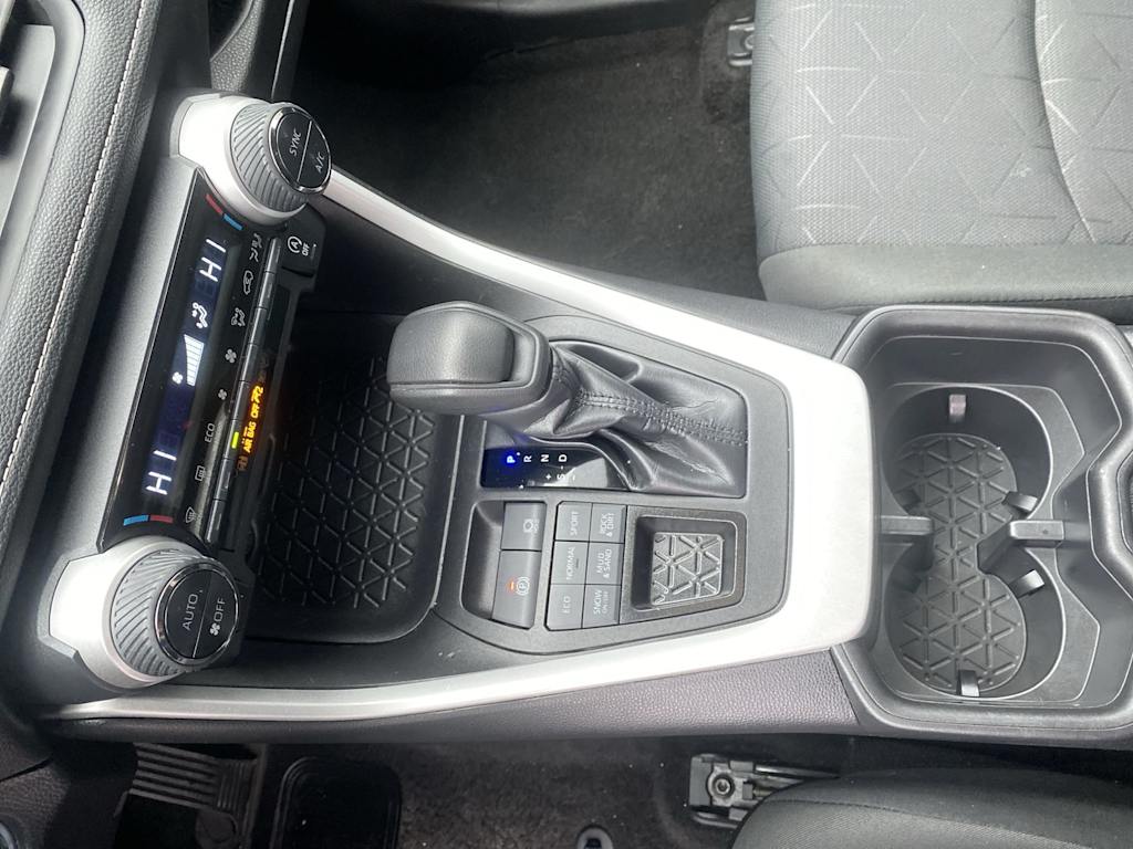 Thumbnail: 2024 Toyota RAV4 - 12