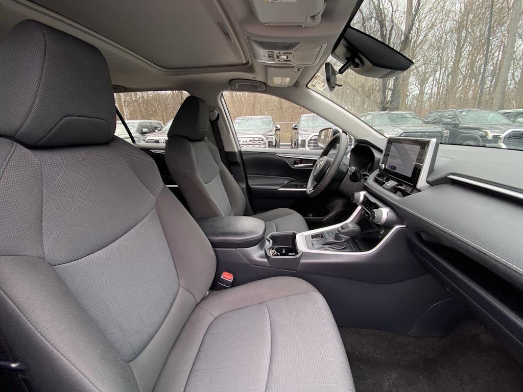 Thumbnail: 2025 Toyota RAV4 - 24