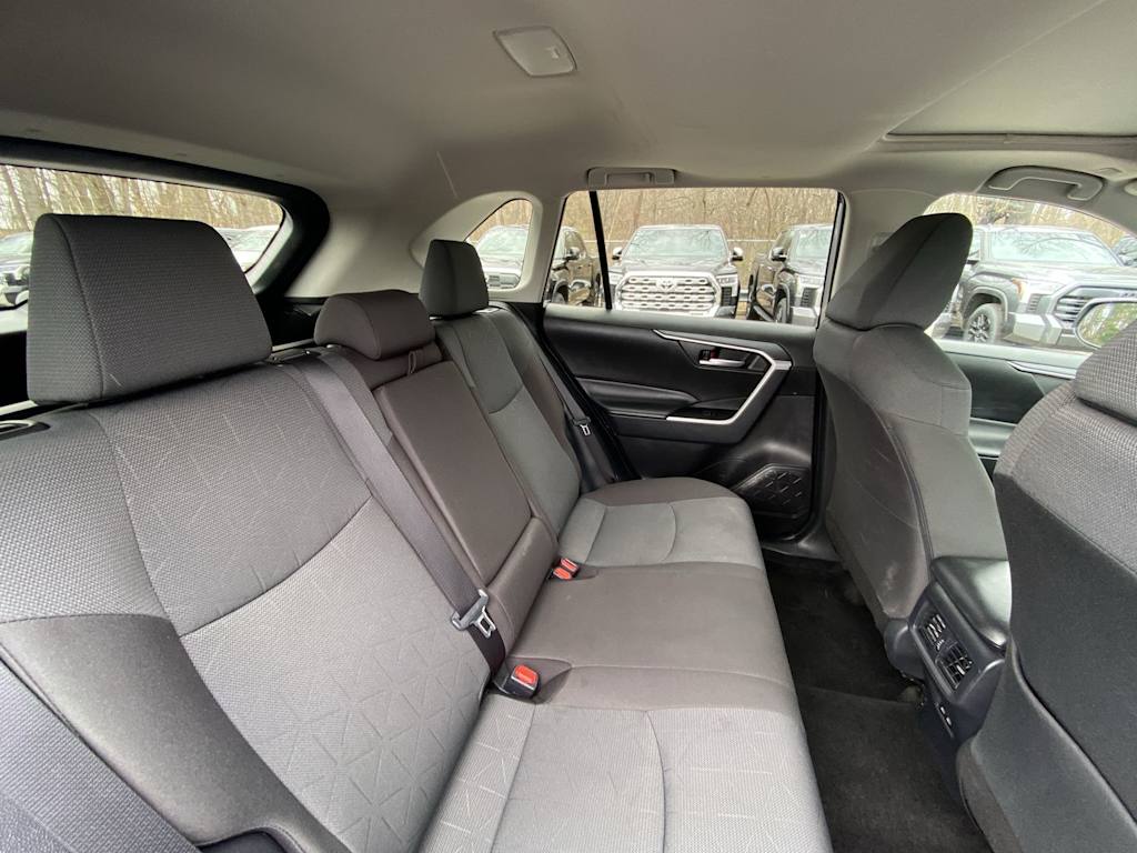 Thumbnail: 2025 Toyota RAV4 - 26