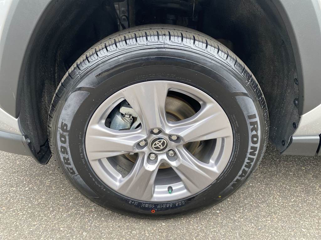 Thumbnail: 2025 Toyota RAV4 - 6