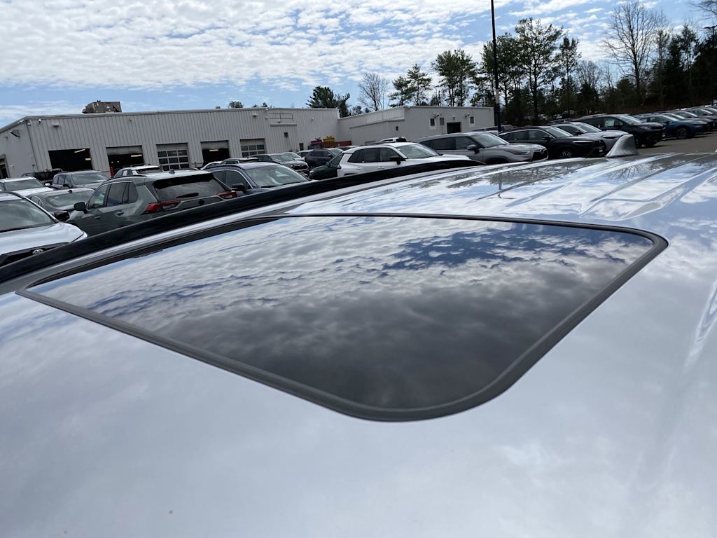 Thumbnail: 2025 Toyota RAV4 - 22