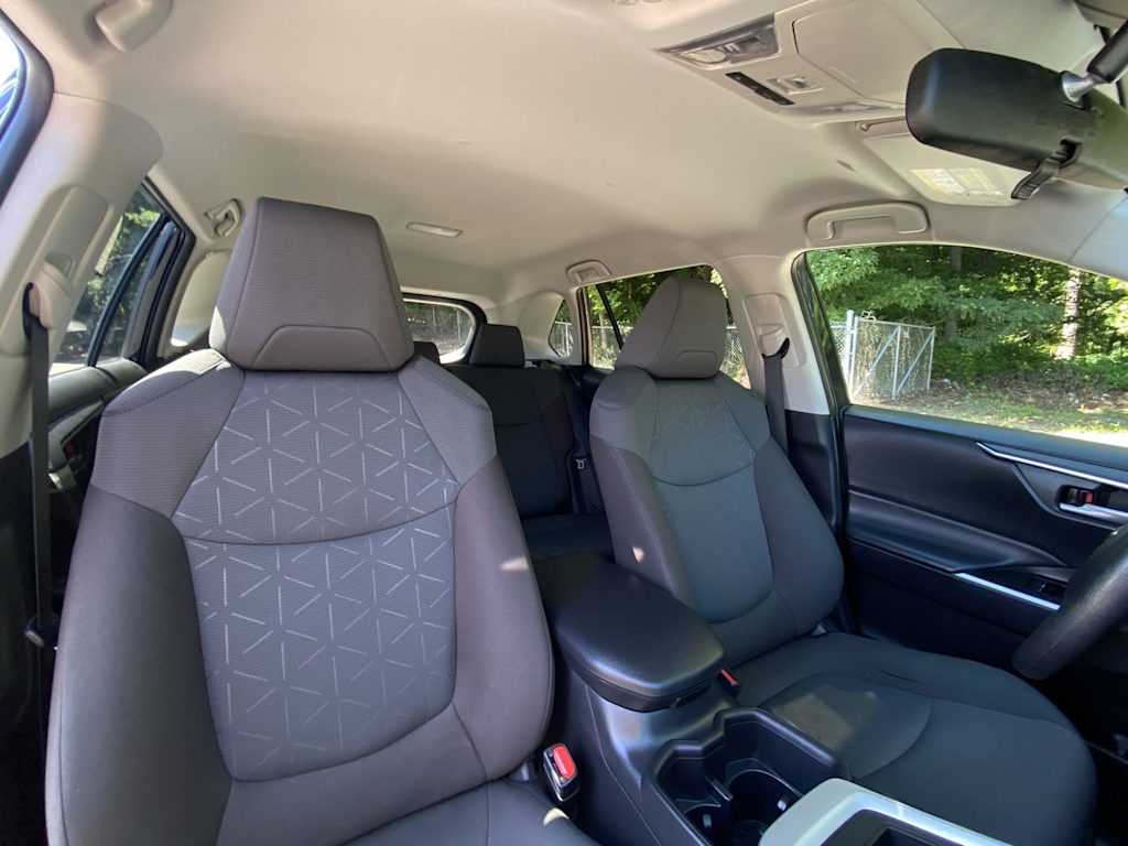 Thumbnail: 2025 Toyota RAV4 - 32