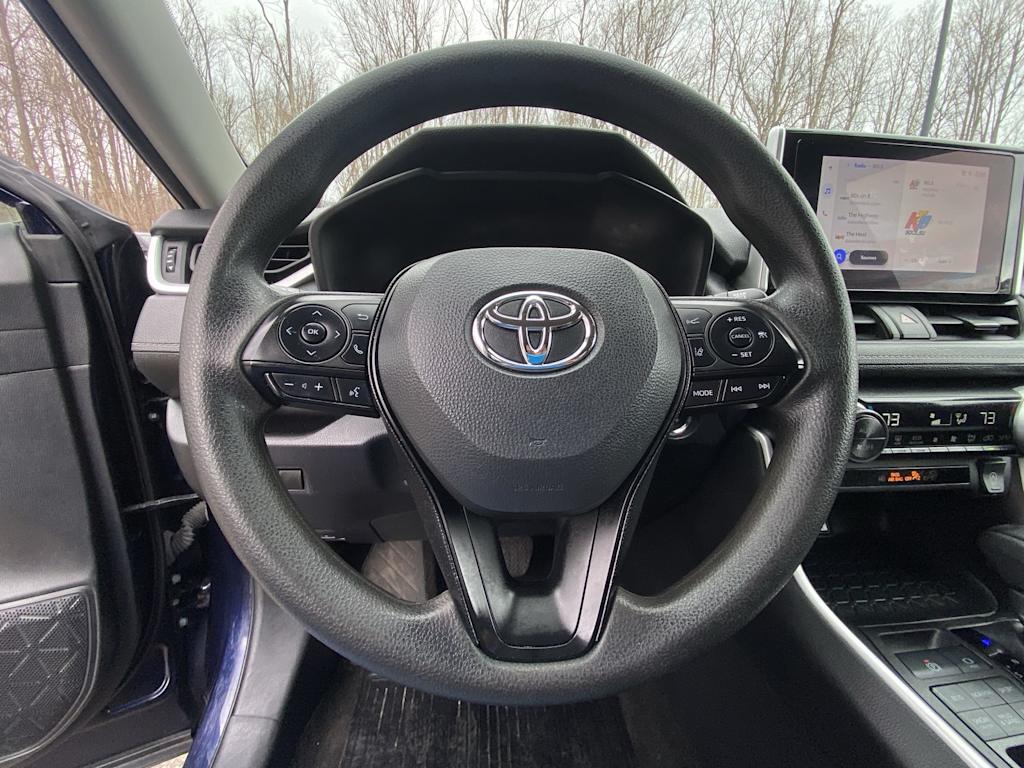 Thumbnail: 2024 Toyota RAV4 - 12