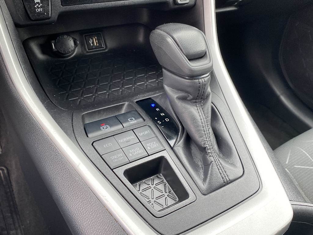 Thumbnail: 2024 Toyota RAV4 - 14