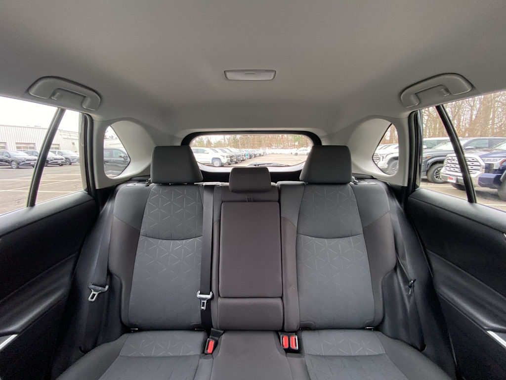 Thumbnail: 2025 Toyota RAV4 - 31