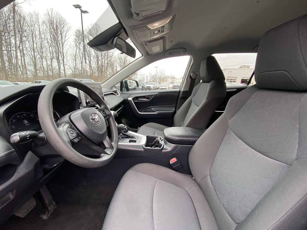 Thumbnail: 2025 Toyota RAV4 - 9