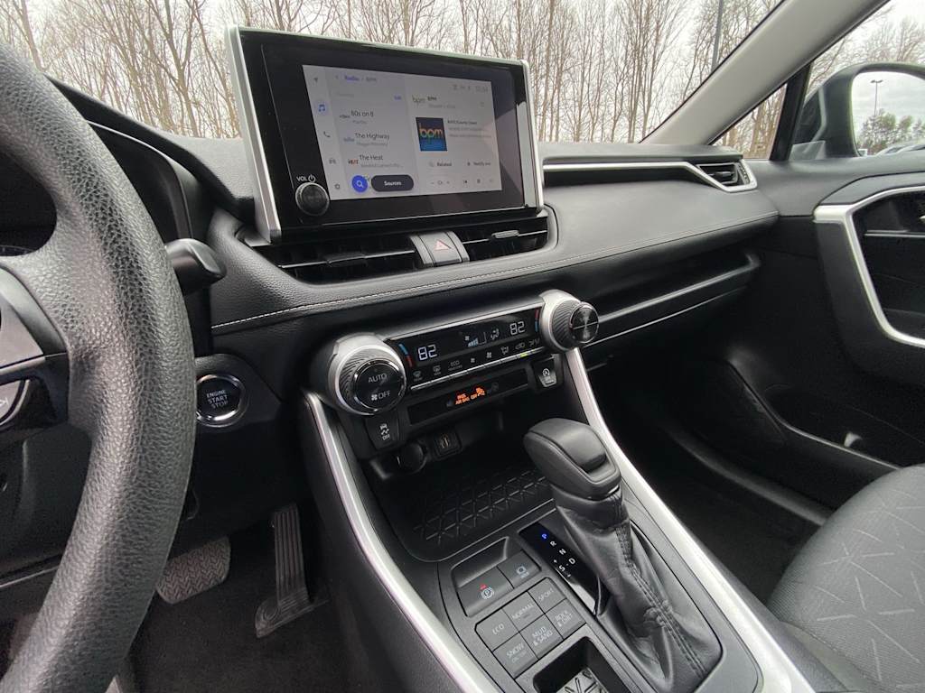 Thumbnail: 2025 Toyota RAV4 - 8