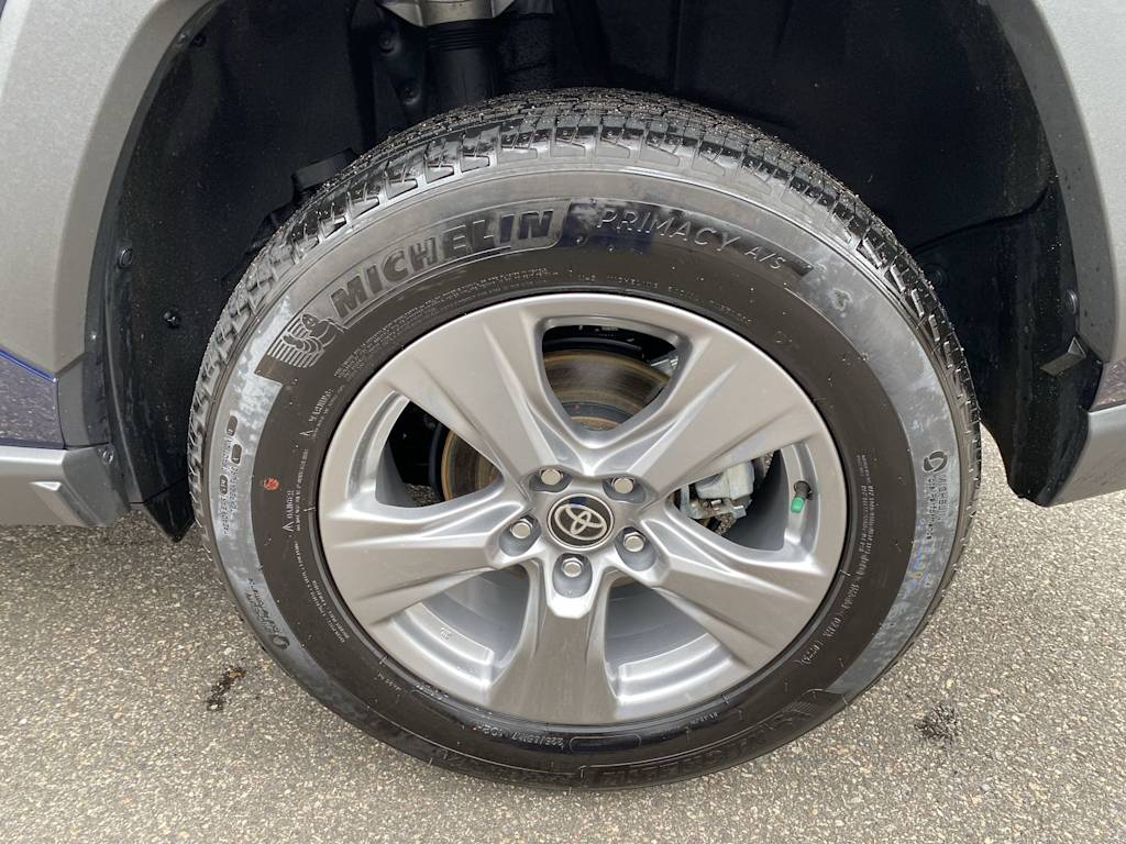 Thumbnail: 2025 Toyota RAV4 - 24