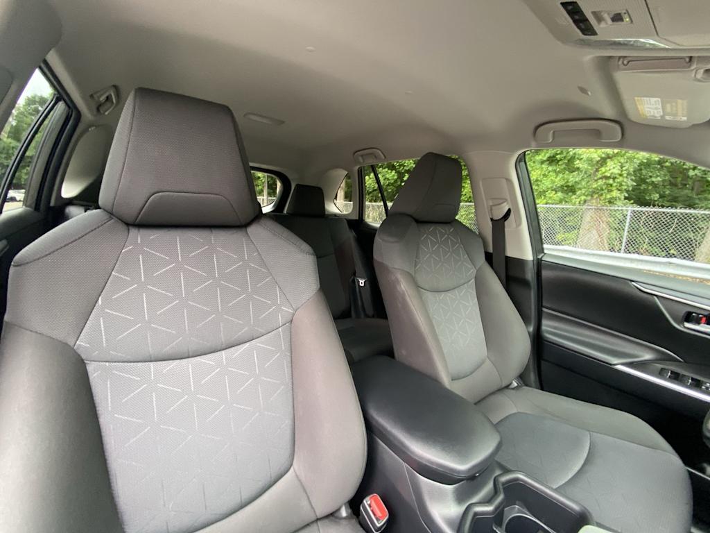 Thumbnail: 2025 Toyota RAV4 - 30