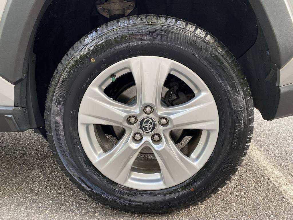 Thumbnail: 2020 Toyota RAV4 - 27