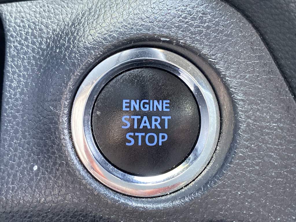 Thumbnail: 2020 Toyota RAV4 - 36