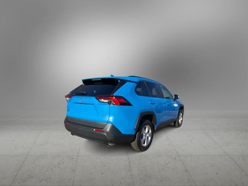 2021 Toyota RAV4 XLE 15