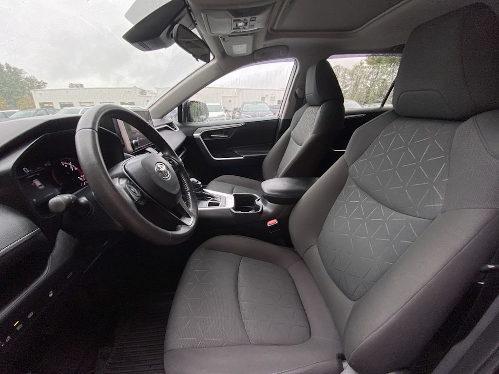 Thumbnail: 2023 Toyota RAV4 - 10