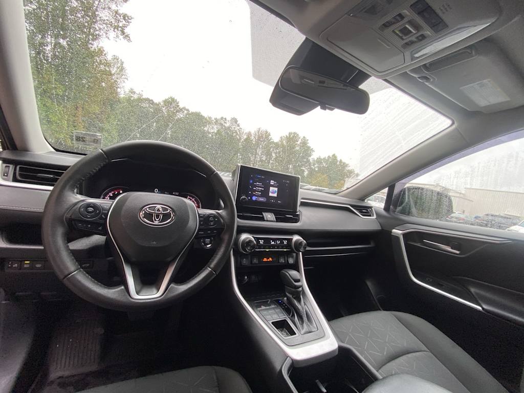 Thumbnail: 2023 Toyota RAV4 - 9