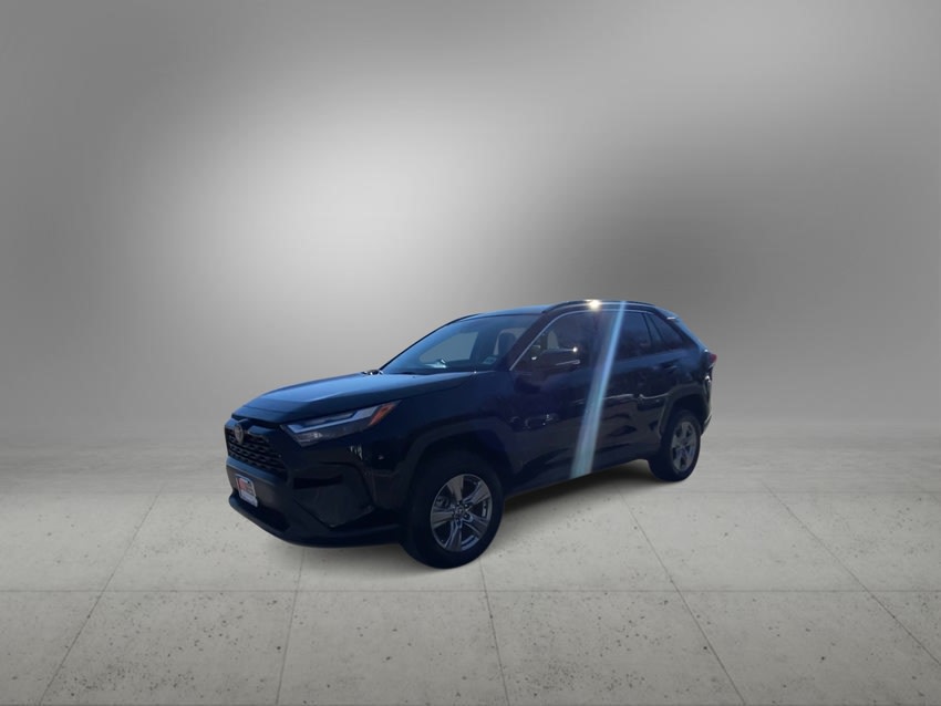 2023 Toyota RAV4 XLE 5