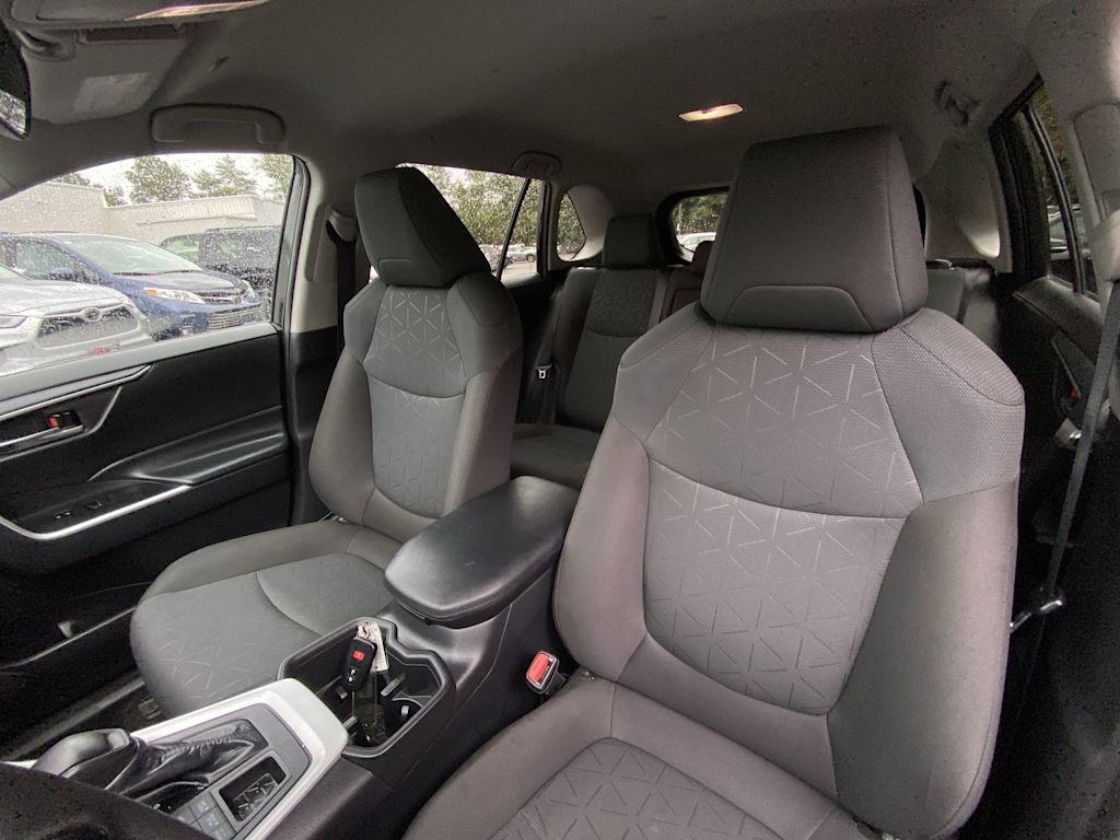 Thumbnail: 2024 Toyota RAV4 - 10