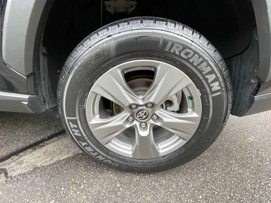 Thumbnail: 2024 Toyota RAV4 - 21