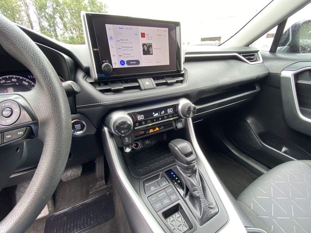 Thumbnail: 2024 Toyota RAV4 - 8