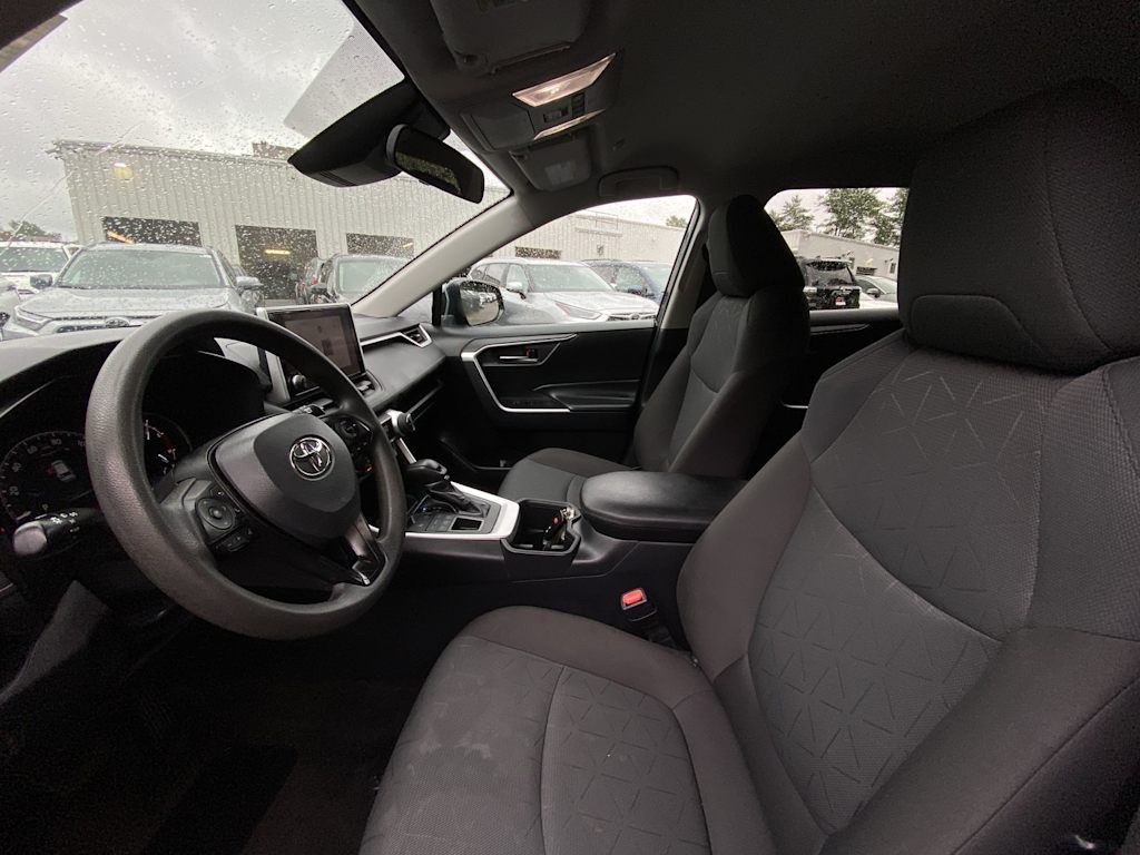 Thumbnail: 2024 Toyota RAV4 - 9