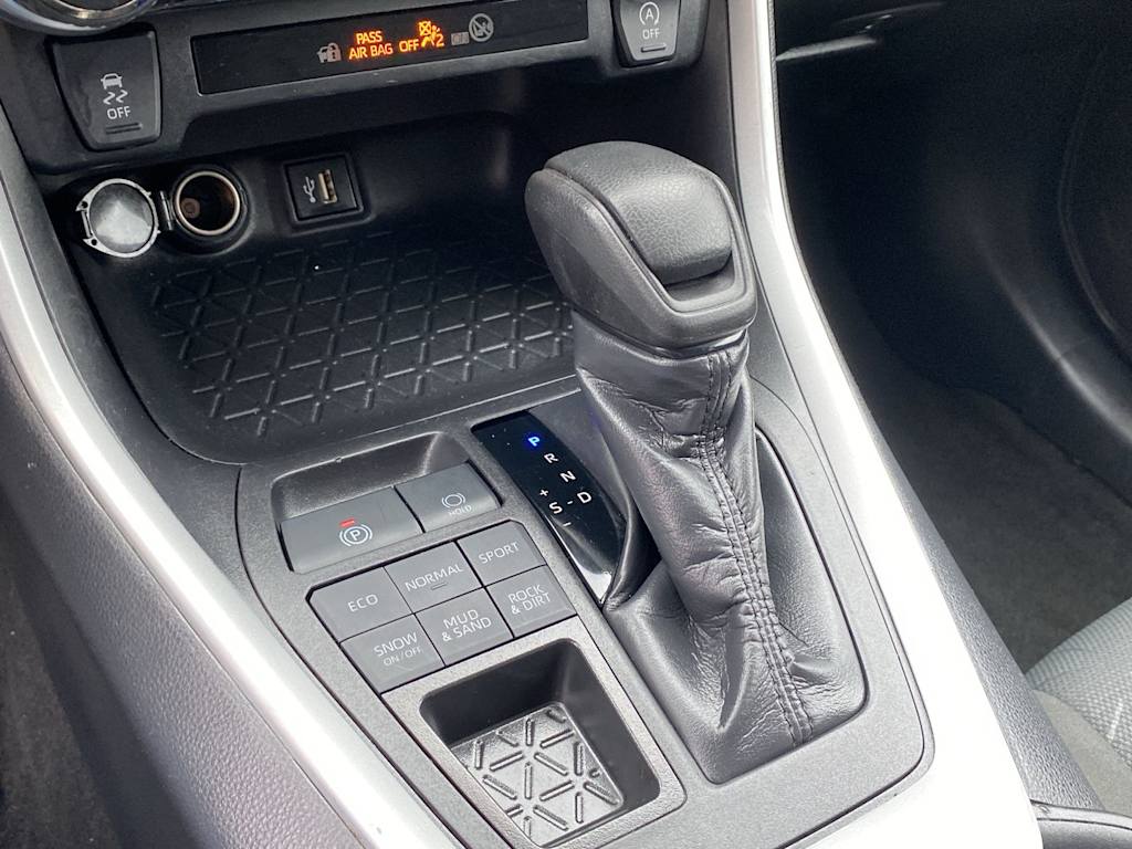 Thumbnail: 2024 Toyota RAV4 - 14