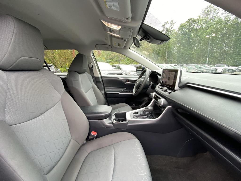 Thumbnail: 2024 Toyota RAV4 - 25