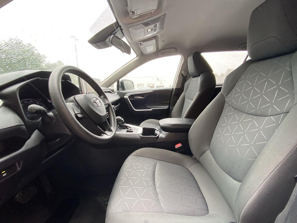 Thumbnail: 2025 Toyota RAV4 - 9