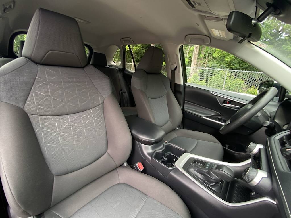 Thumbnail: 2025 Toyota RAV4 - 31