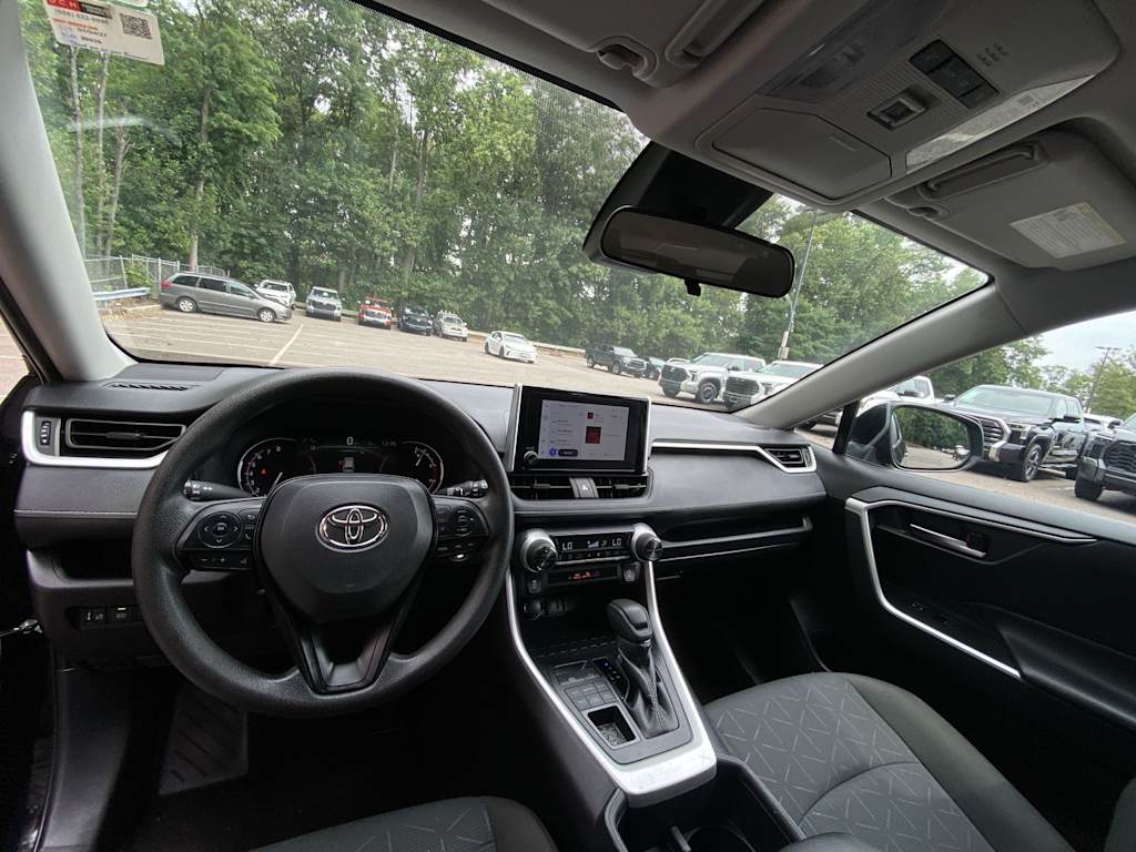Thumbnail: 2025 Toyota RAV4 - 9