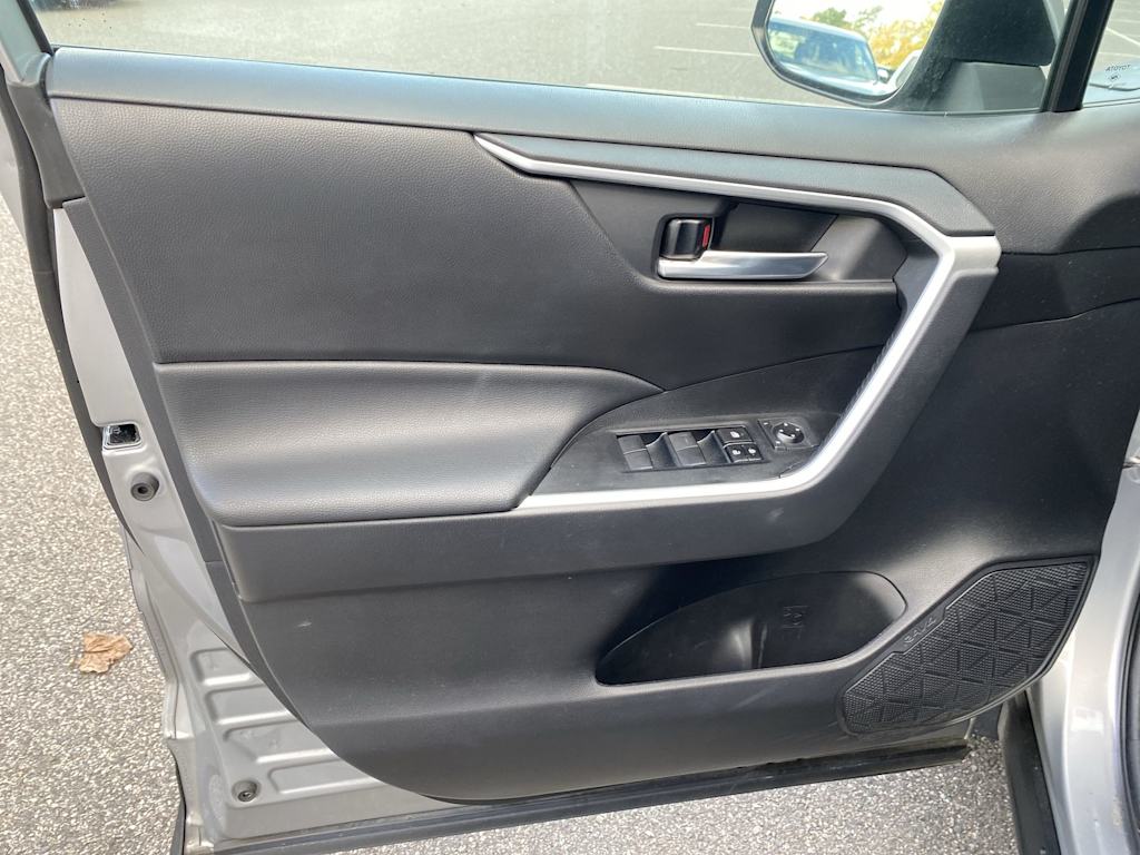 Thumbnail: 2021 Toyota RAV4 - 39