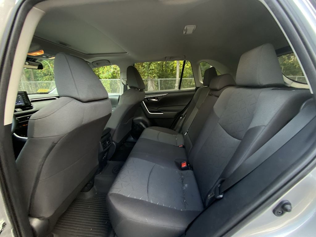 Thumbnail: 2021 Toyota RAV4 - 43