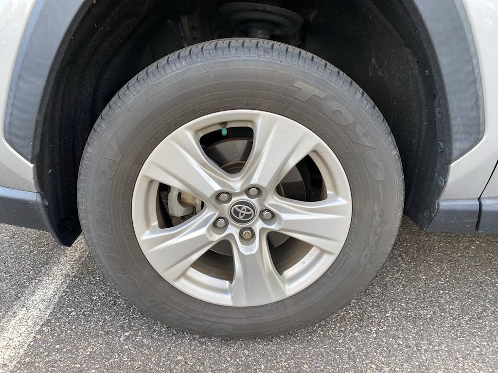 Thumbnail: 2021 Toyota RAV4 - 35