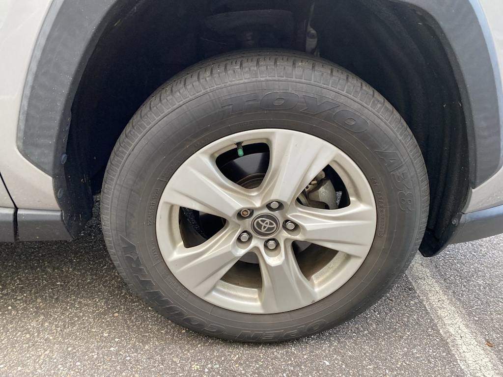 Thumbnail: 2021 Toyota RAV4 - 38