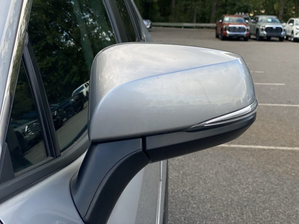Thumbnail: 2021 Toyota RAV4 - 9
