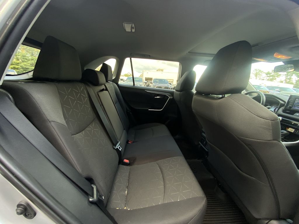 Thumbnail: 2021 Toyota RAV4 - 44