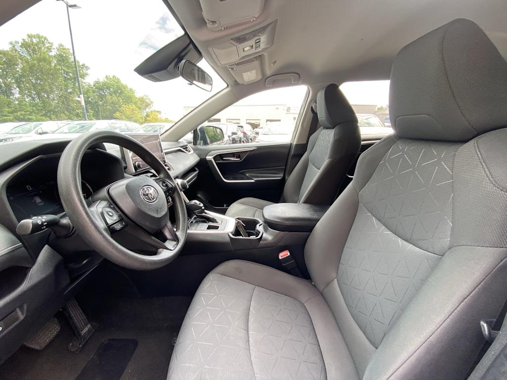 Thumbnail: 2024 Toyota RAV4 - 8