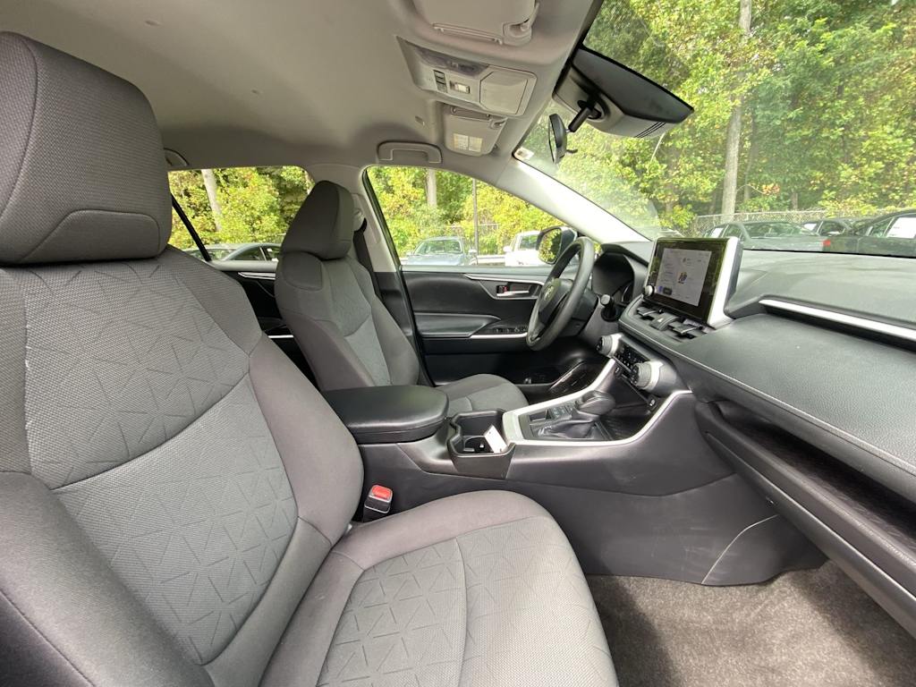 Thumbnail: 2024 Toyota RAV4 - 22