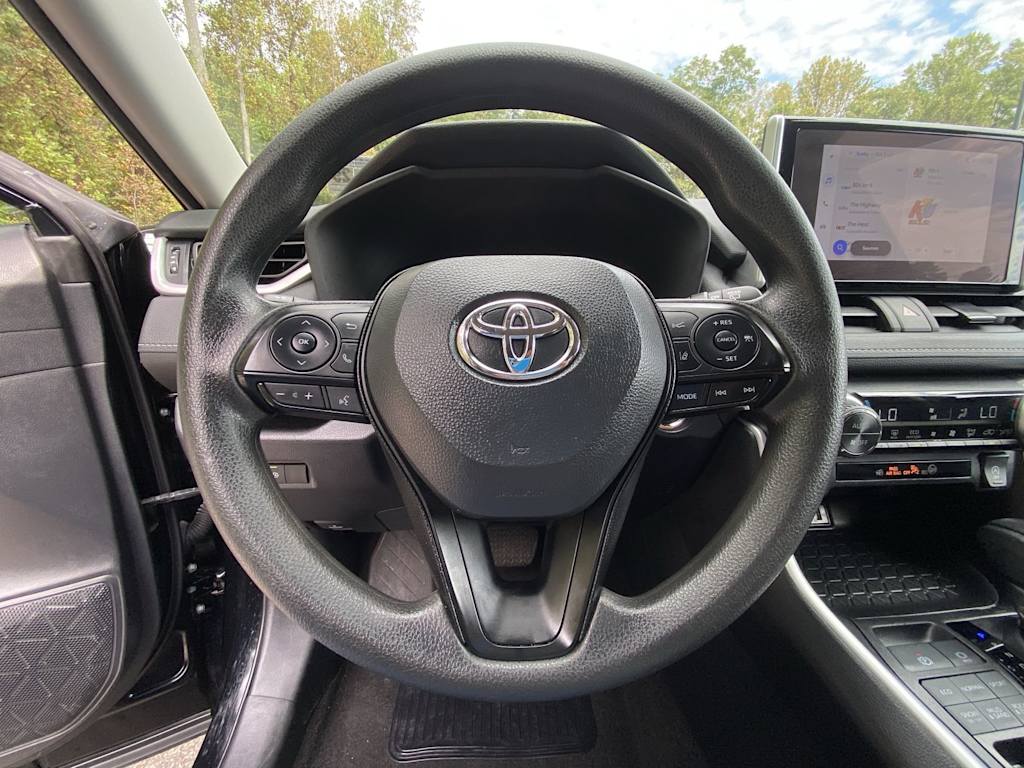 Thumbnail: 2024 Toyota RAV4 - 11