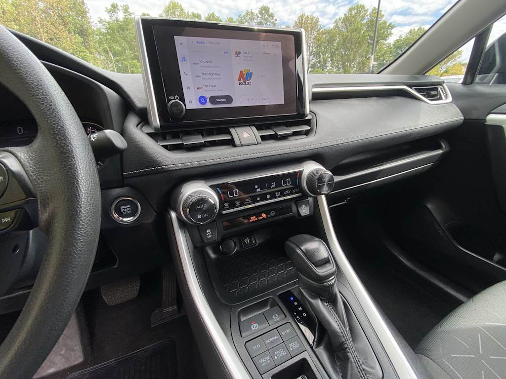 Thumbnail: 2024 Toyota RAV4 - 7