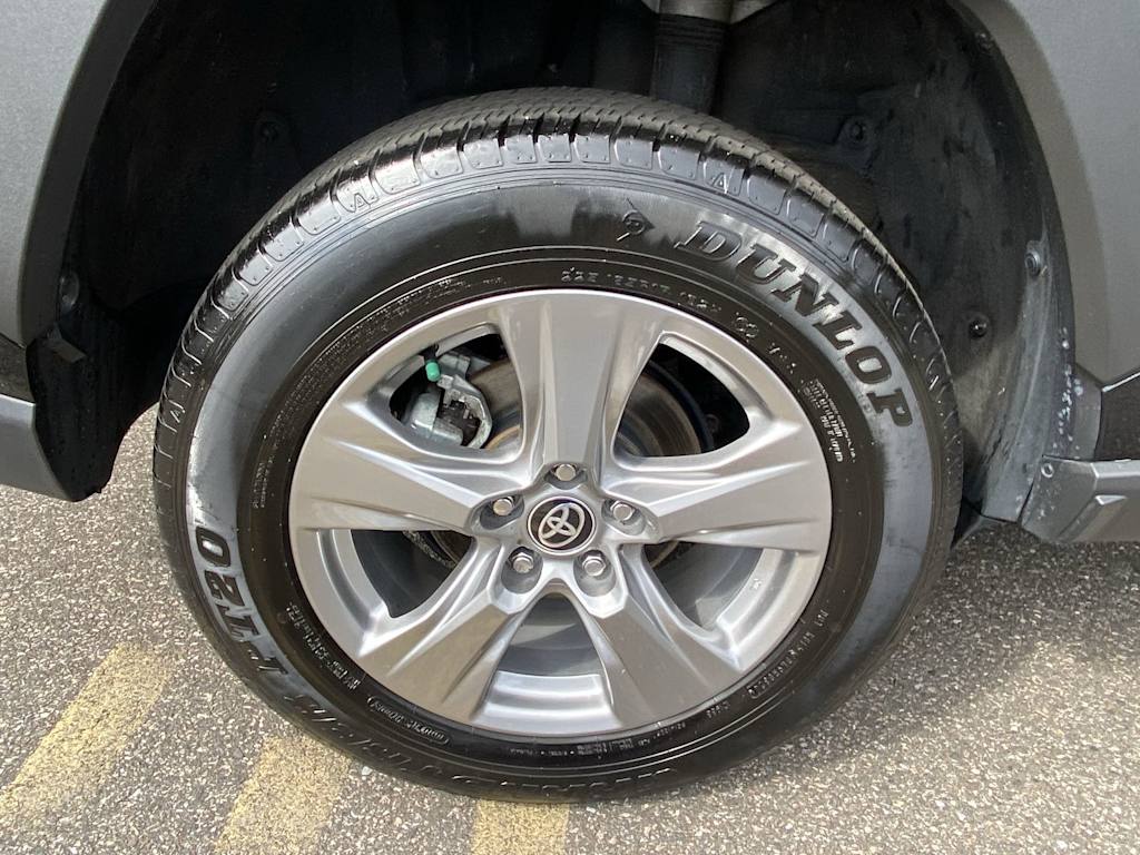 Thumbnail: 2024 Toyota RAV4 - 19