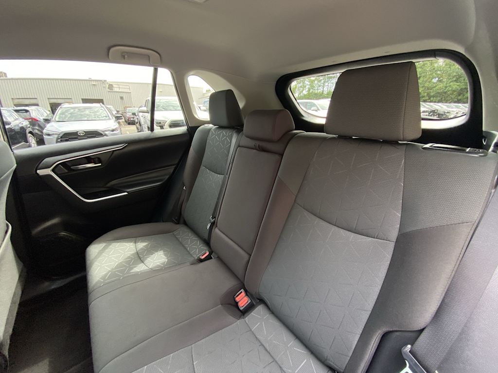 Thumbnail: 2024 Toyota RAV4 - 10